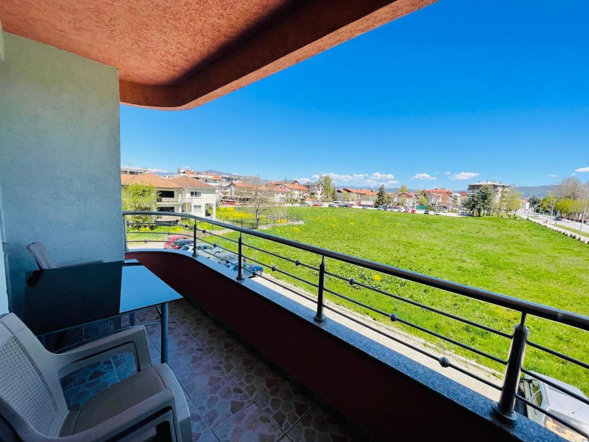 Front Beach Exclusive Apartments Struga Exterior photo